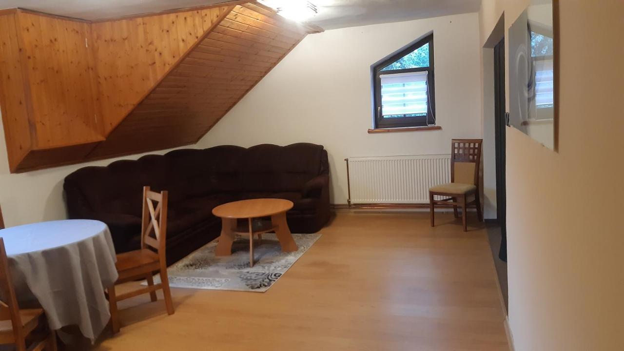 Budha Apartma Jirikov  Экстерьер фото
