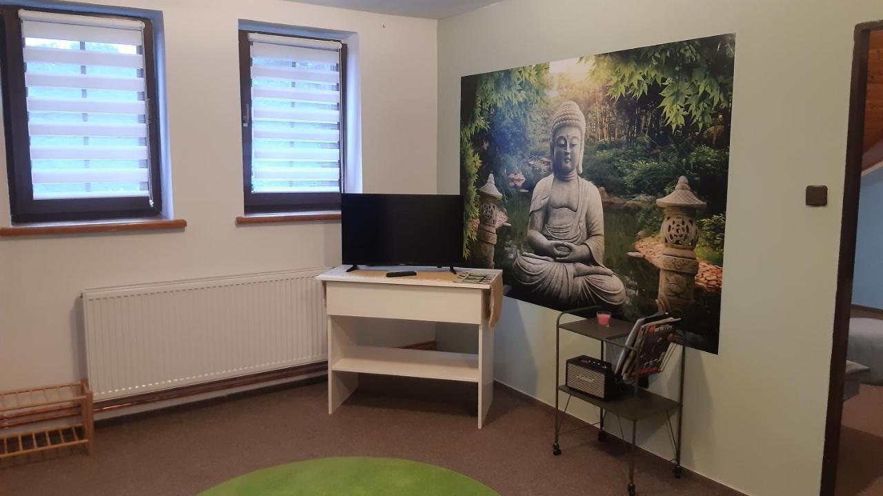 Budha Apartma Jirikov  Экстерьер фото