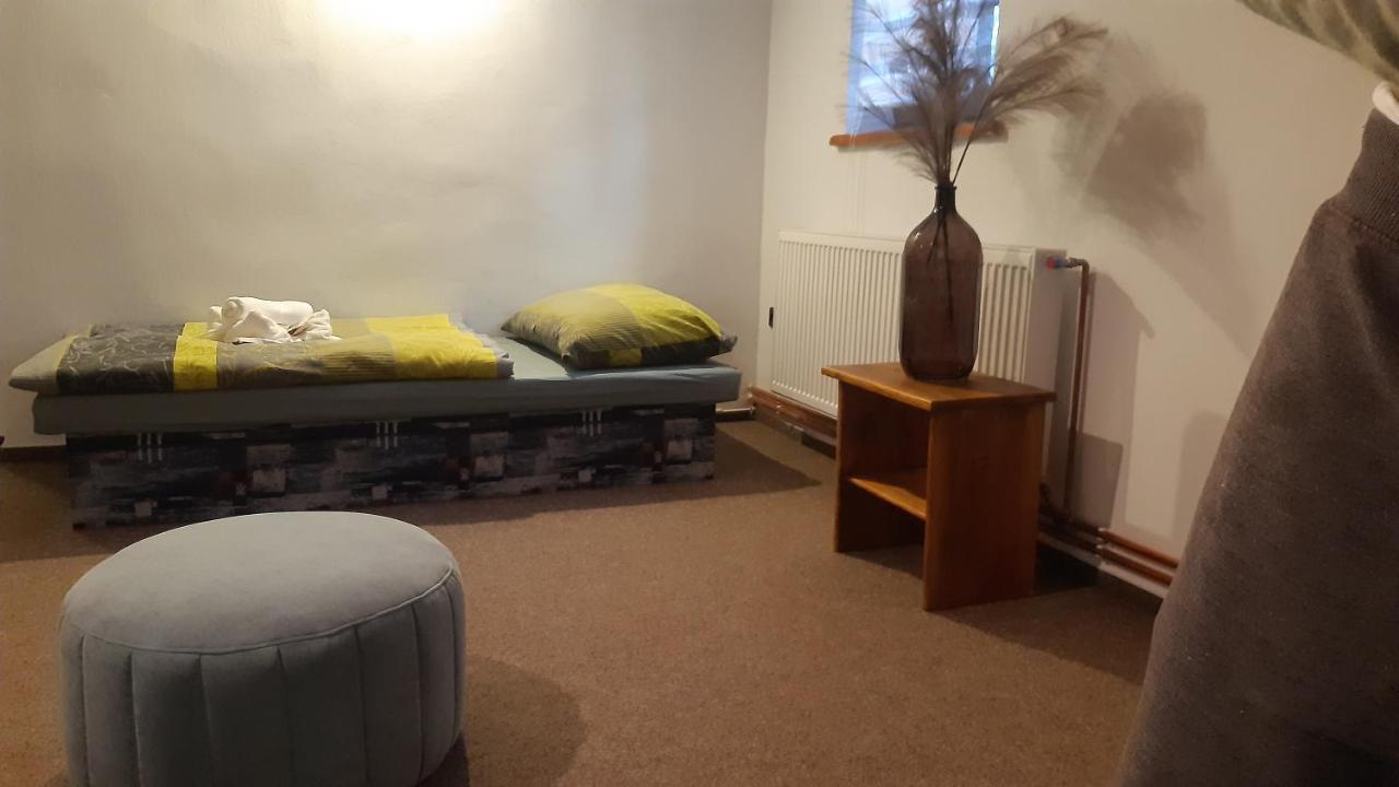 Budha Apartma Jirikov  Экстерьер фото